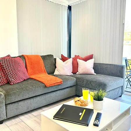 Evergreen Lodge: Luxurious Two-Bed Flat with Garden near Blenheim Palace Kidlington Exterior photo