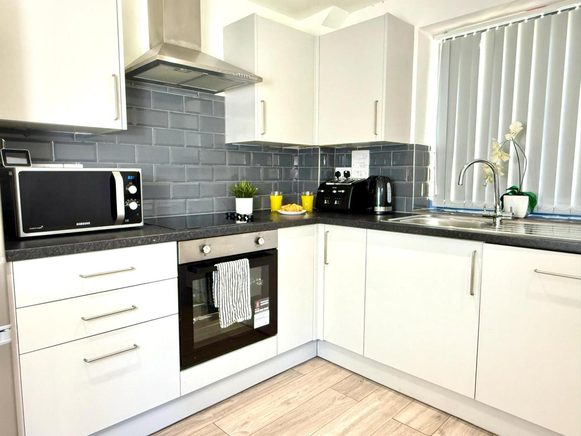 Evergreen Lodge: Luxurious Two-bed Flat With Garden Near Blenheim Palace *